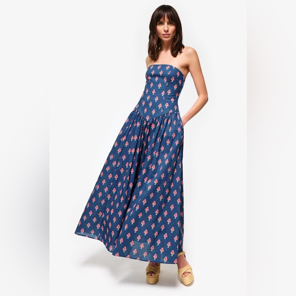 Exclusive De Loreta x Couper dress